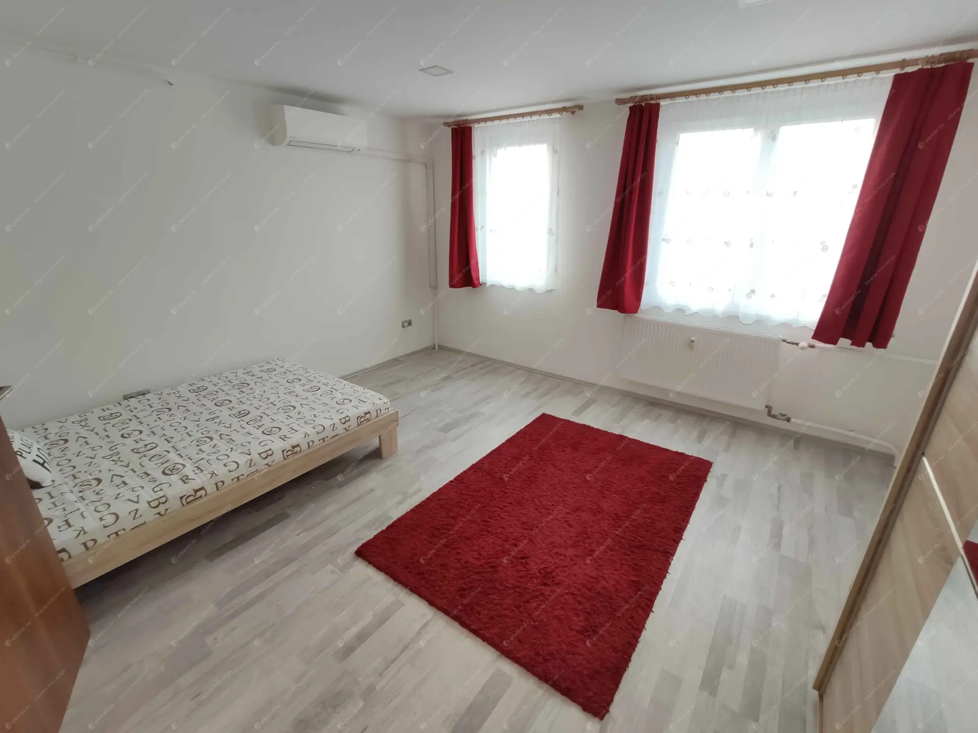 Kiadó albérlet 170000 Ft/hó áron: Budapest, III. kerület  Királyok útja. Mérete: 31 nm, 1 szobás | Alberlet.hu - 6601811