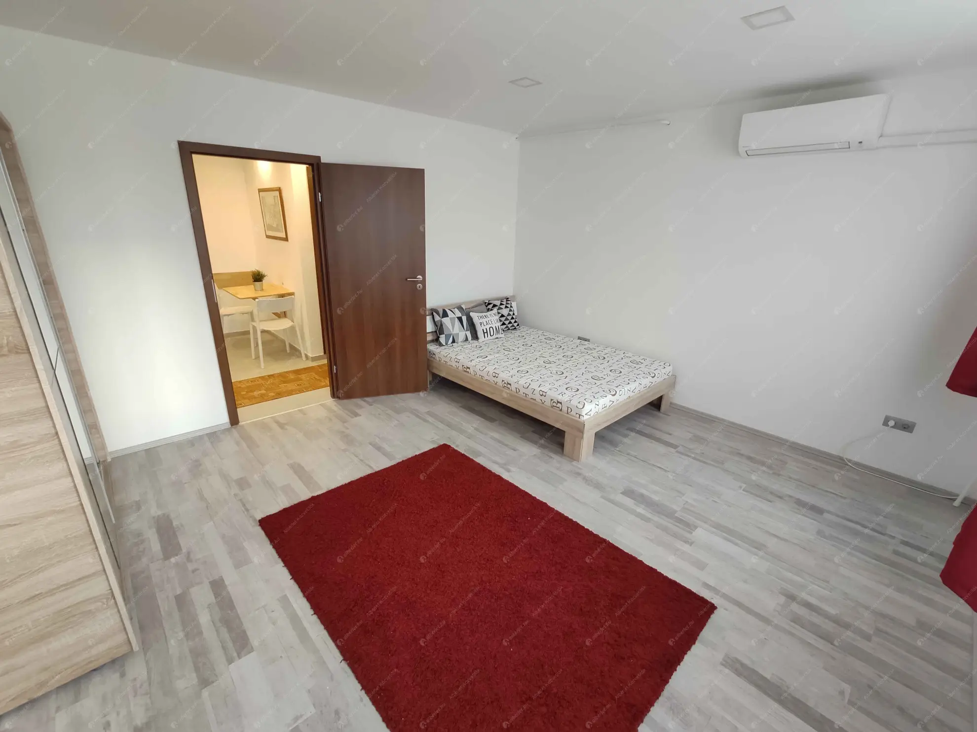 Kiadó albérlet 170000 Ft/hó áron: Budapest, III. kerület  Királyok útja. Mérete: 31 nm, 1 szobás | Alberlet.hu - 6601813