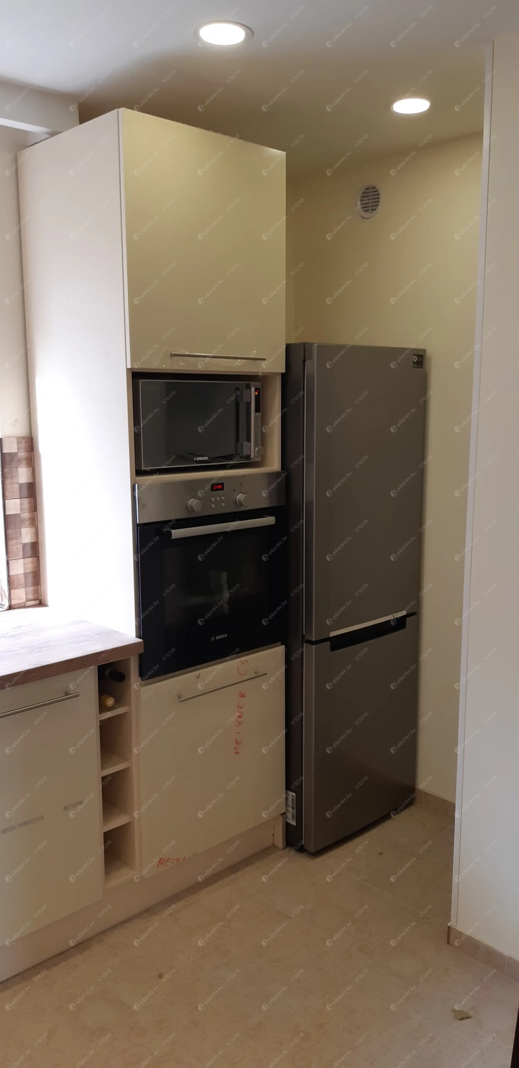 Kiadó albérlet 360000 Ft/hó áron: Budapest, III. kerület  Kiscelli köz. Mérete: 64 nm, 2 szobás | Alberlet.hu - 6579133