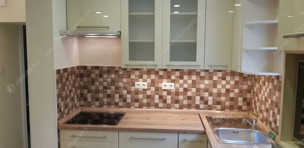 Kiadó albérlet 360000 Ft/hó áron: Budapest, III. kerület  Kiscelli köz. Mérete: 64 nm, 2 szobás | Alberlet.hu - 6613898