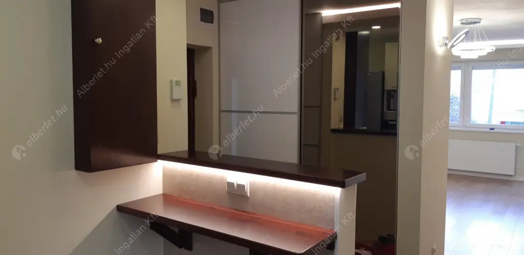 Kiadó albérlet 360000 Ft/hó áron: Budapest, III. kerület  Kiscelli köz. Mérete: 64 nm, 2 szobás | Alberlet.hu - 6613899