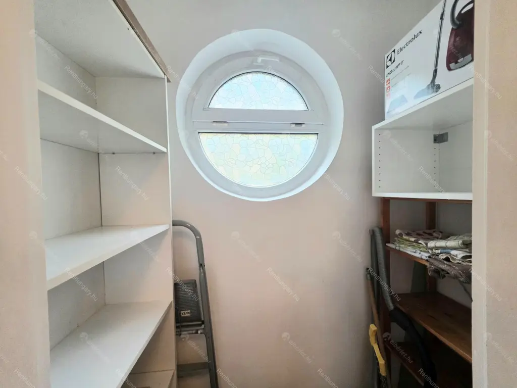 Kiadó albérlet 250000 Ft/hó áron: Budapest, III. kerület  Kiscelli utca. Mérete: 53 nm, 2 szobás | Alberlet.hu - 6689433