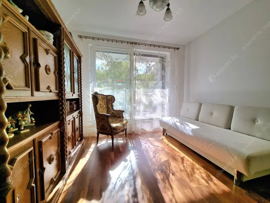 Kiadó albérlet 320000 Ft/hó áron: Budapest, III. kerület  Kocsis Sándor út. Mérete: 55 nm, 2 szobás | Alberlet.hu - 6558512