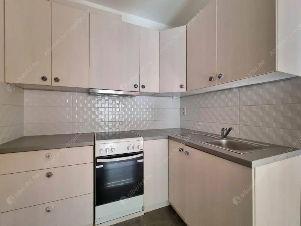 Kiadó albérlet 320000 Ft/hó áron: Budapest, III. kerület  Kocsis Sándor út. Mérete: 55 nm, 2 szobás | Alberlet.hu - 6558515