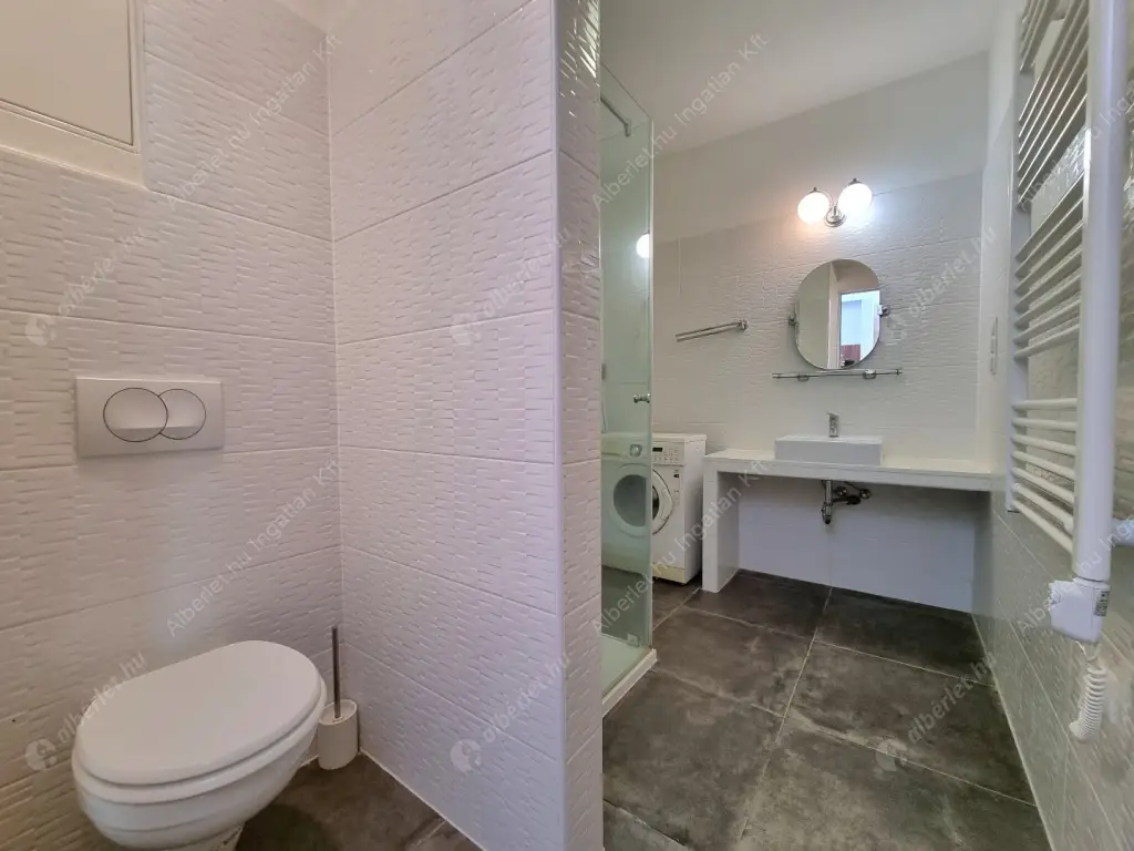 Kiadó albérlet 320000 Ft/hó áron: Budapest, III. kerület  Kocsis Sándor út. Mérete: 55 nm, 2 szobás | Alberlet.hu - 6558518