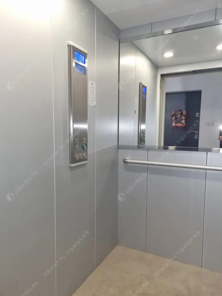 Kiadó albérlet 320000 Ft/hó áron: Budapest, III. kerület  Kocsis Sándor út. Mérete: 55 nm, 2 szobás | Alberlet.hu - 6558525