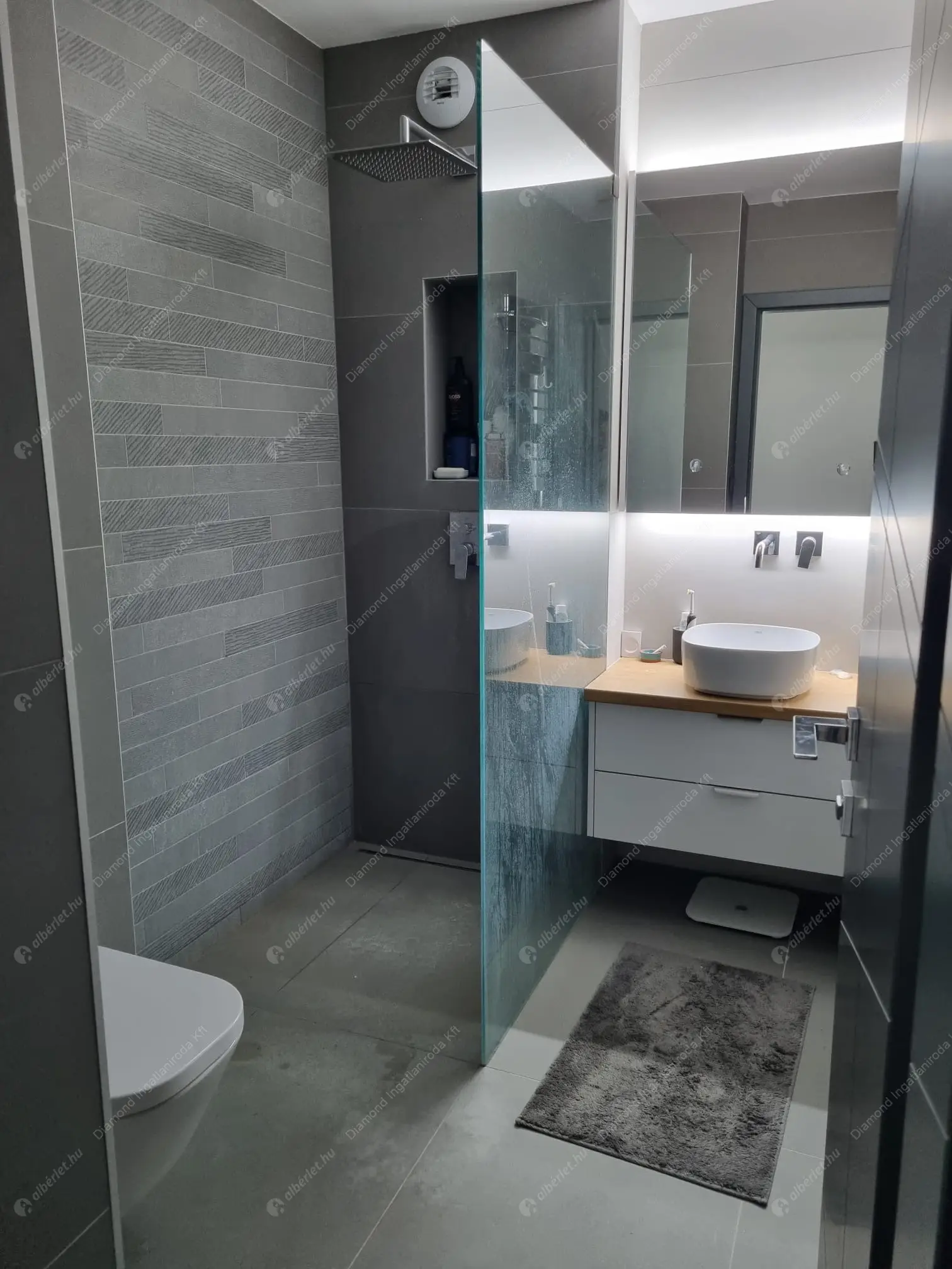 Kiadó albérlet 610000 Ft/hó áron: Budapest, III. kerület  Kocsis Sándor út. Mérete: 90 nm, 4 szobás | Alberlet.hu - 6547908