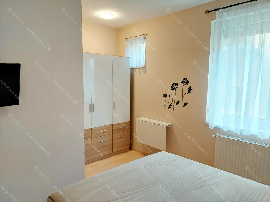 Kiadó albérlet 345000 Ft/hó áron: Budapest, III. kerület  Kunigunda útja. Mérete: 70 nm, 3 szobás | Alberlet.hu - 6674312