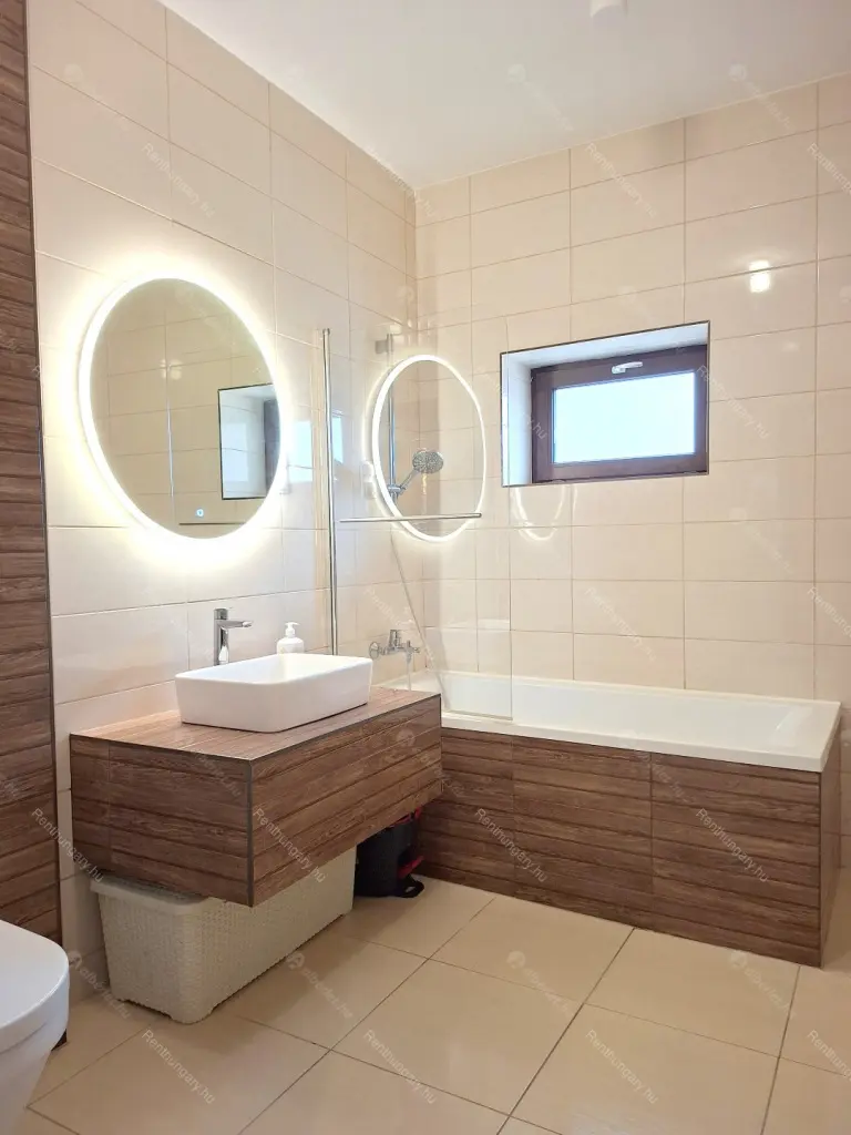 Kiadó albérlet 420000 Ft/hó áron: Budapest, III. kerület  Laborc utca. Mérete: 75 nm, 3 szobás | Alberlet.hu - 6695110