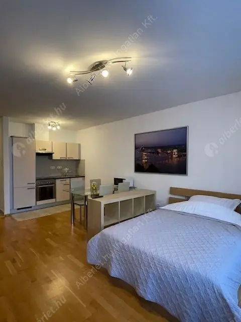 Kiadó albérlet 220000 Ft/hó áron: Budapest, III. kerület  Lajos utca. Mérete: 35 nm, 1 szobás | Alberlet.hu - 6638505