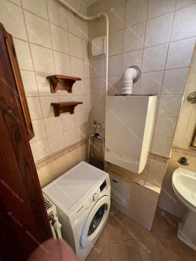 Kiadó albérlet 280000 Ft/hó áron: Budapest, III. kerület  Lángliliom utca. Mérete: 50 nm, 2 szobás | Alberlet.hu - 6670618