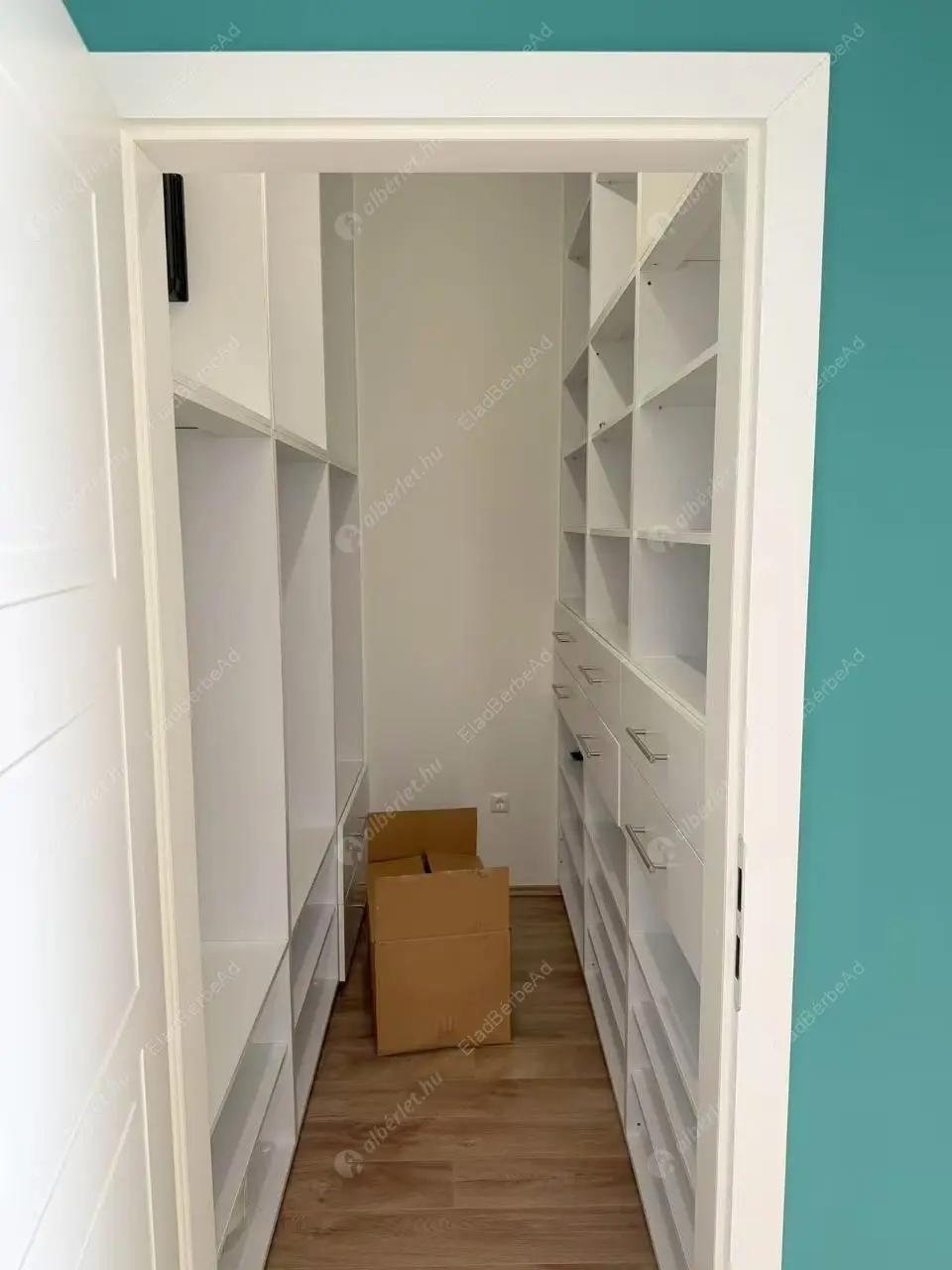 Kiadó albérlet 490000 Ft/hó áron: Budapest, III. kerület  Nagyszombat utca. Mérete: 96 nm, 3 szobás | Alberlet.hu - 6450431