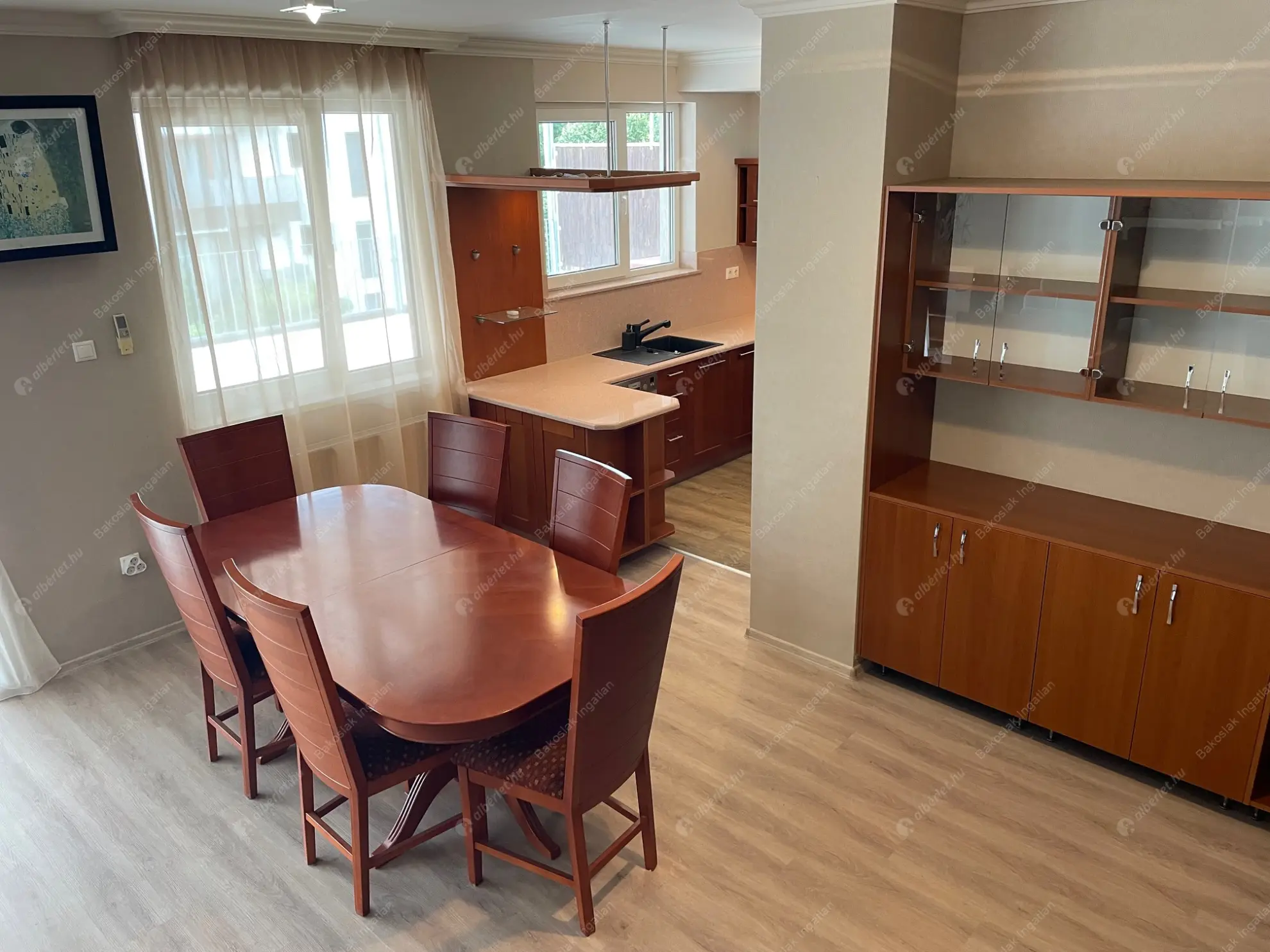 Kiadó albérlet 690000 Ft/hó áron: Budapest, III. kerület  Nánási út. Mérete: 136 nm, 4 szobás | Alberlet.hu - 6547203