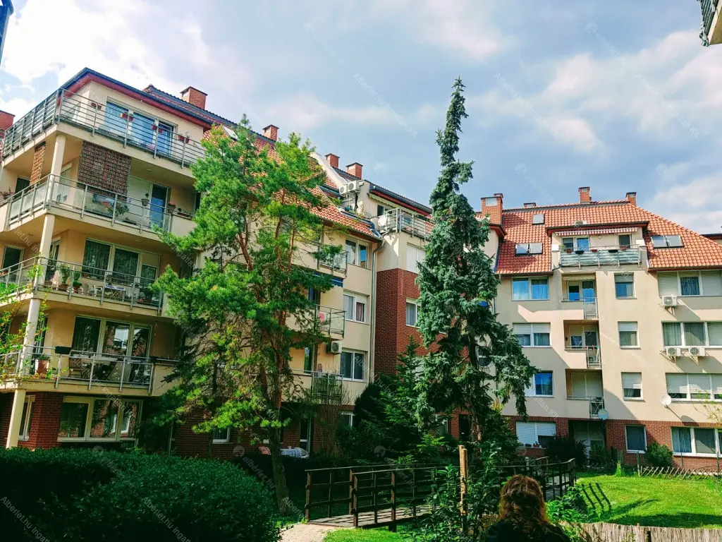 Kiadó albérlet 220000 Ft/hó áron: Budapest, III. kerület  Nánási út. Mérete: 37 nm, 1 szobás | Alberlet.hu - 6651238