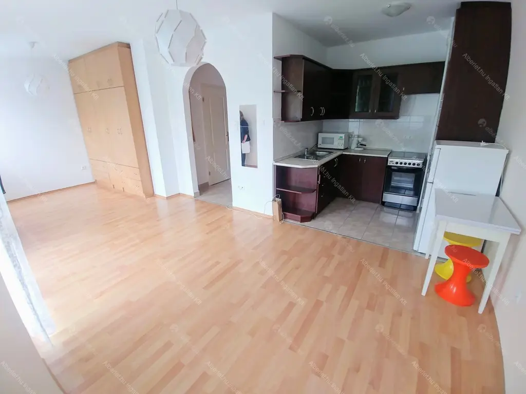 Kiadó albérlet 220000 Ft/hó áron: Budapest, III. kerület  Nánási út. Mérete: 37 nm, 1 szobás | Alberlet.hu - 6651243