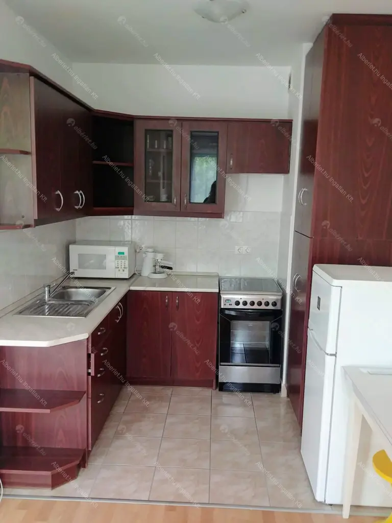 Kiadó albérlet 220000 Ft/hó áron: Budapest, III. kerület  Nánási út. Mérete: 37 nm, 1 szobás | Alberlet.hu - 6651248