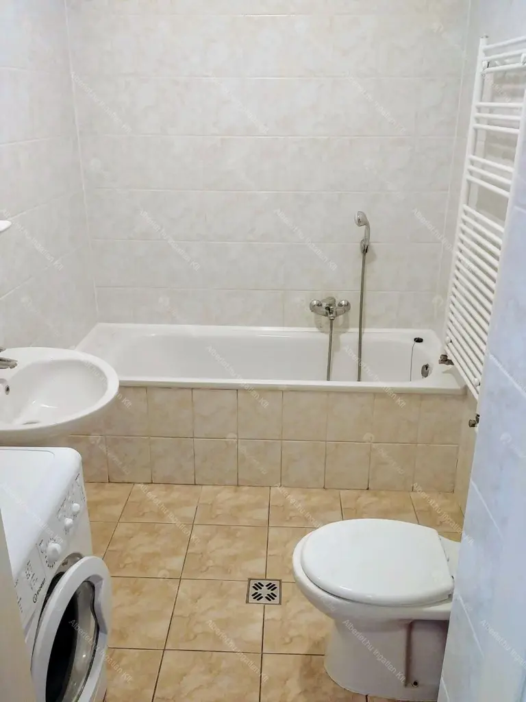 Kiadó albérlet 220000 Ft/hó áron: Budapest, III. kerület  Nánási út. Mérete: 37 nm, 1 szobás | Alberlet.hu - 6651259