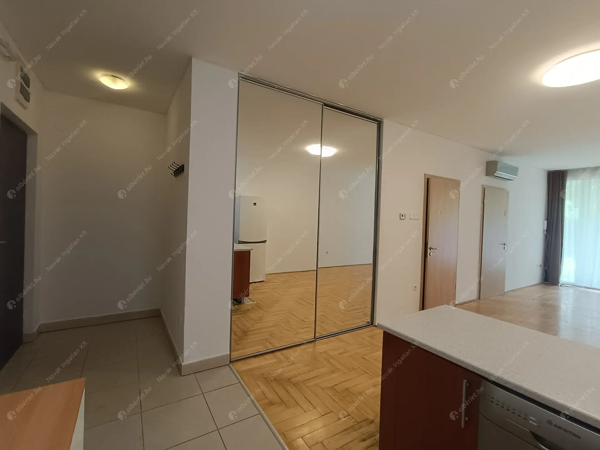 Kiadó albérlet 260000 Ft/hó áron: Budapest, III. kerület  Nánási út. Mérete: 47 nm, 2 szobás | Alberlet.hu - 6480967