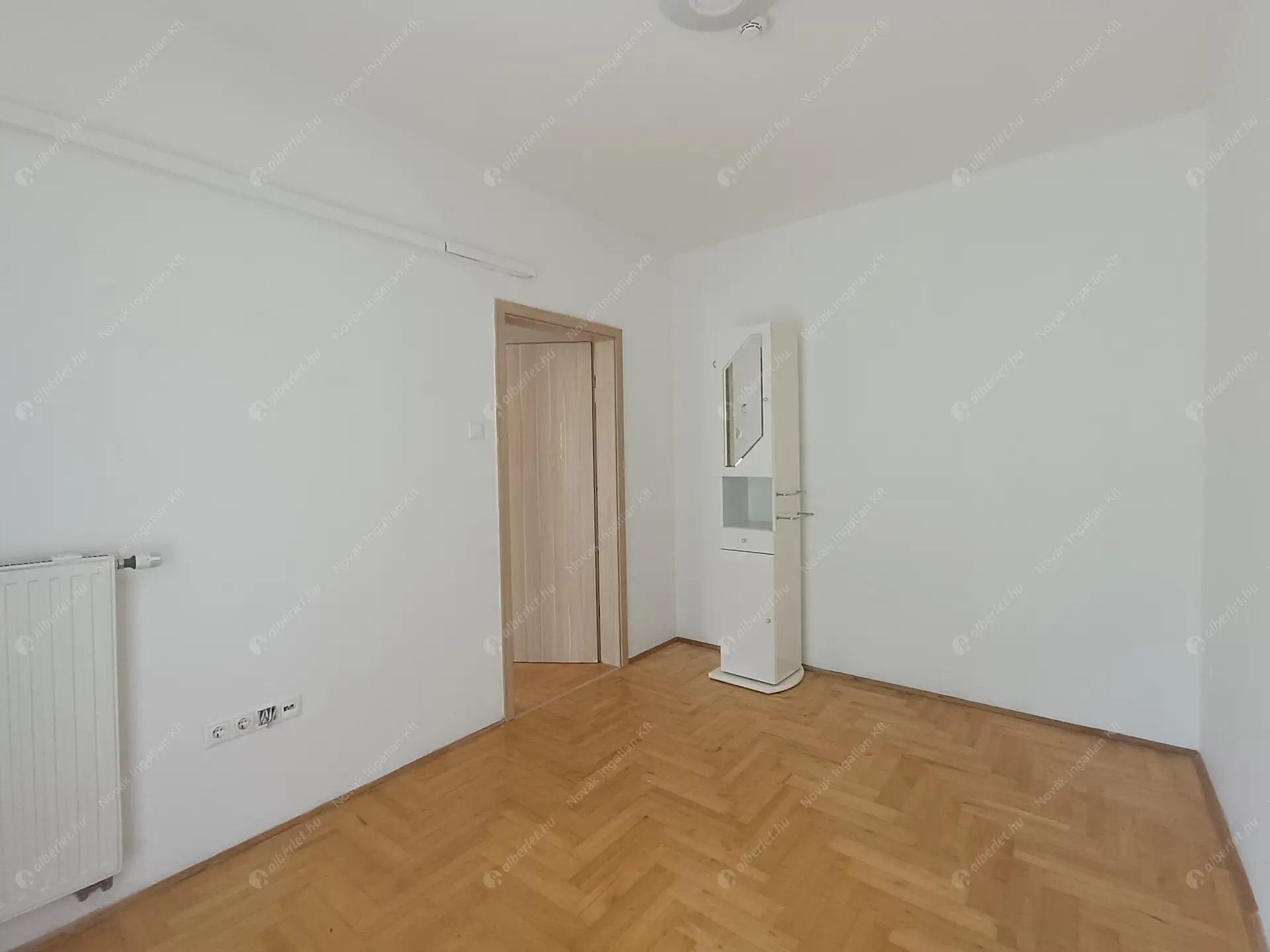 Kiadó albérlet 260000 Ft/hó áron: Budapest, III. kerület  Nánási út. Mérete: 47 nm, 2 szobás | Alberlet.hu - 6480975