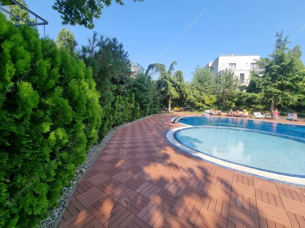 Kiadó albérlet 290000 Ft/hó áron: Budapest, III. kerület  Nánási út. Mérete: 55 nm, 2 szobás | Alberlet.hu - 6595912