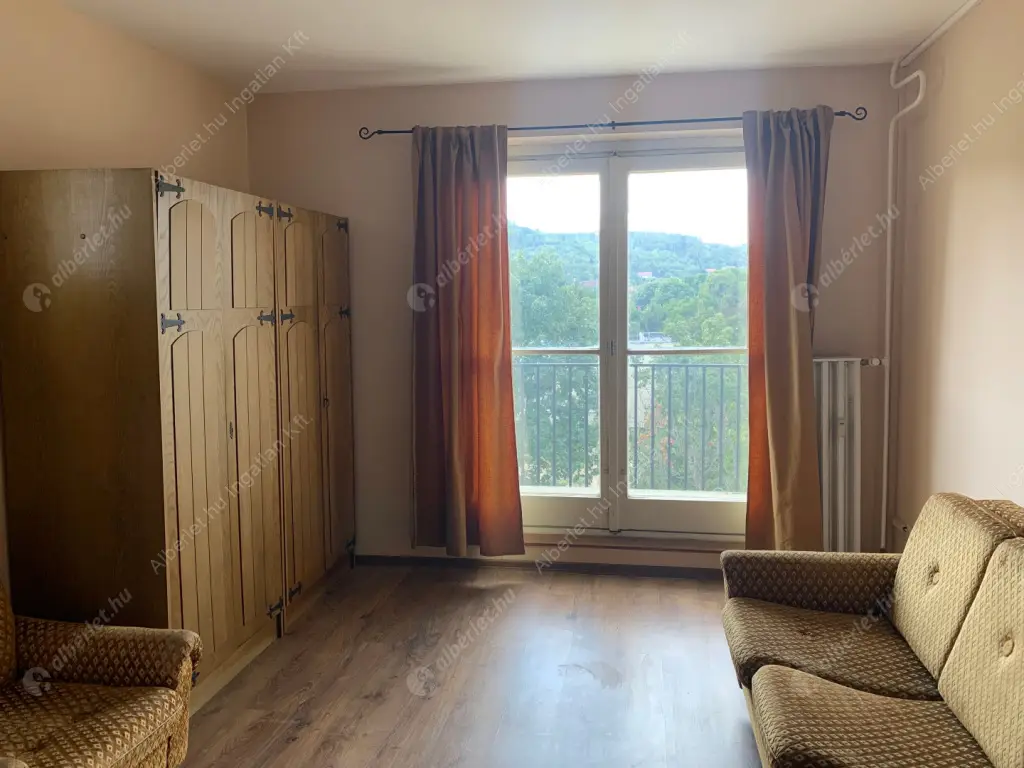 Kiadó albérlet 170000 Ft/hó áron: Budapest, III. kerület  Õszike utca. Mérete: 36 nm, 1 szobás | Alberlet.hu - 6603177