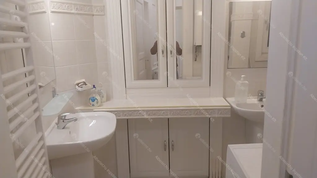 Kiadó albérlet 350000 Ft/hó áron: Budapest, III. kerület  Pacsirtamező utca. Mérete: 111 nm, 3 szobás | Alberlet.hu - 6680295