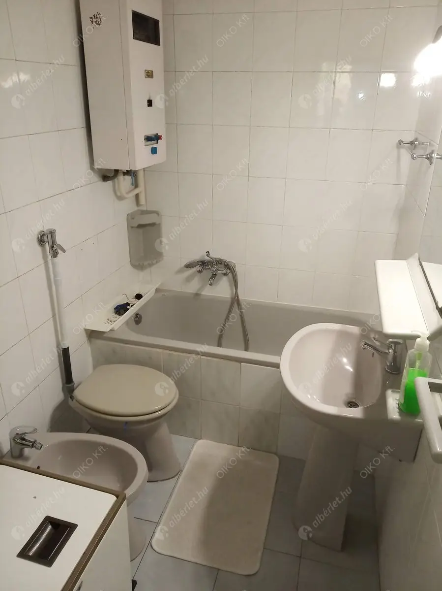 Kiadó albérlet 220000 Ft/hó áron: Budapest, III. kerület  Palicsi utca. Mérete: 48 nm, 1 szobás | Alberlet.hu - 6569817