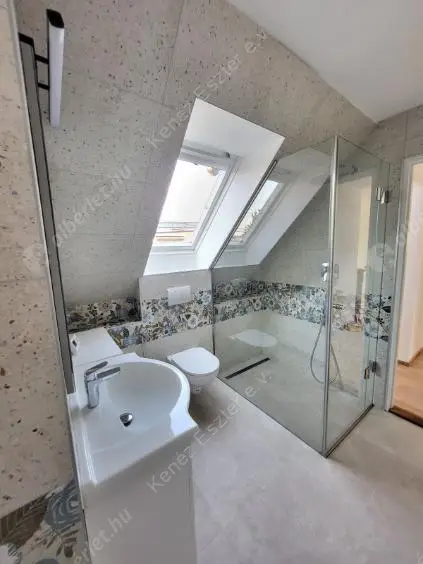 Kiadó albérlet 450000 Ft/hó áron: Budapest, III. kerület  Petőfi utca. Mérete: 103 nm, 4 szobás | Alberlet.hu - 6512604