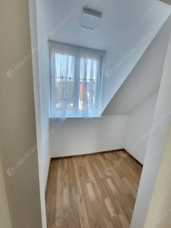 Kiadó albérlet 450000 Ft/hó áron: Budapest, III. kerület  Petőfi utca. Mérete: 103 nm, 4 szobás | Alberlet.hu - 6512605