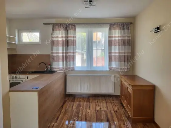 Kiadó albérlet 450000 Ft/hó áron: Budapest, III. kerület  Petőfi utca. Mérete: 103 nm, 4 szobás | Alberlet.hu - 6512616