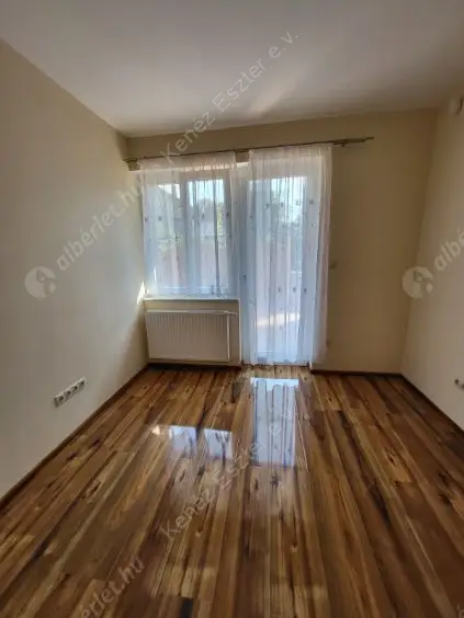 Kiadó albérlet 450000 Ft/hó áron: Budapest, III. kerület  Petőfi utca. Mérete: 103 nm, 4 szobás | Alberlet.hu - 6512621