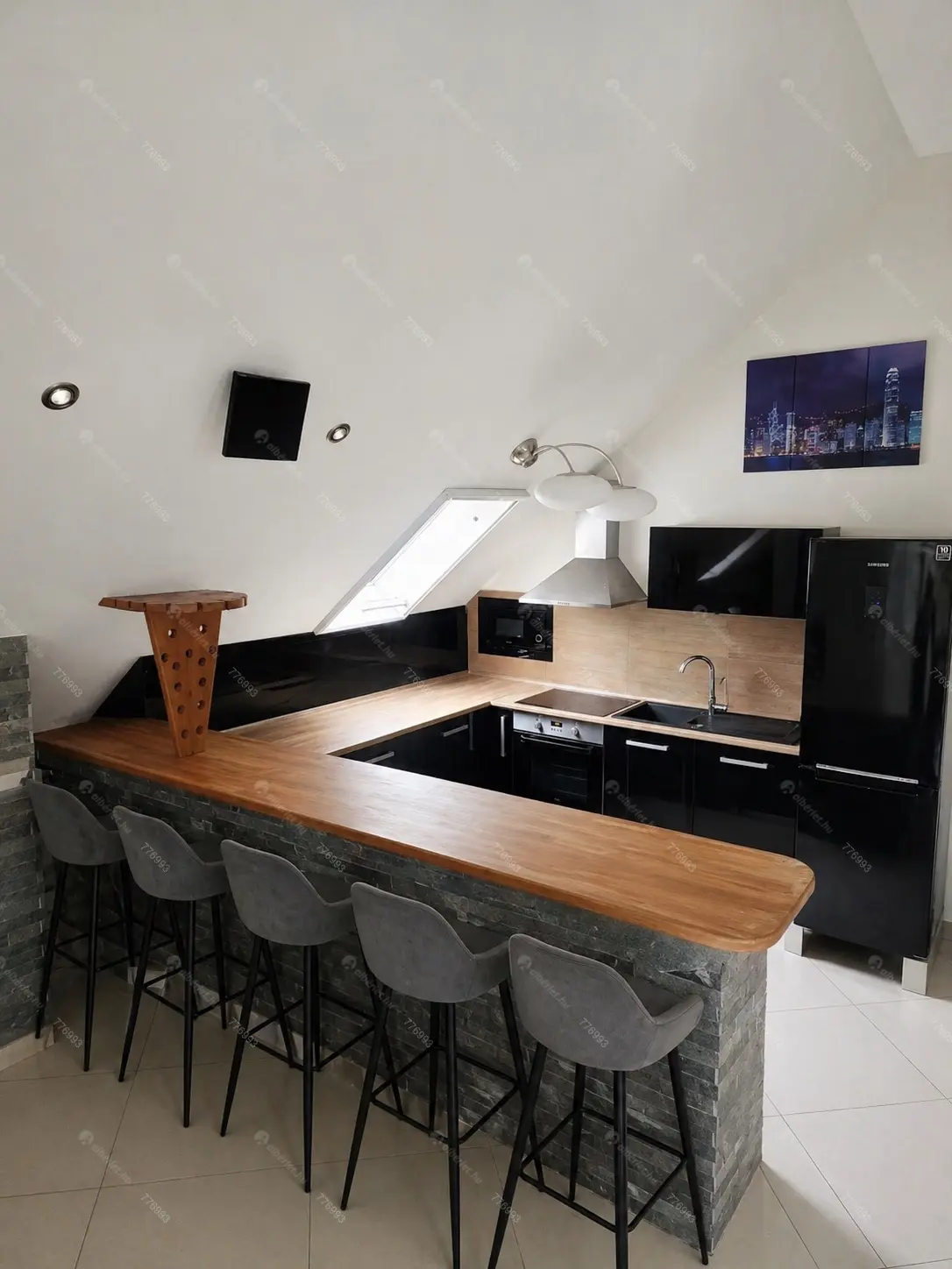 Kiadó albérlet 380000 Ft/hó áron: Budapest, III. kerület  Pozsonyi utca. Mérete: 130 nm, 3 szobás | Alberlet.hu - 6706903