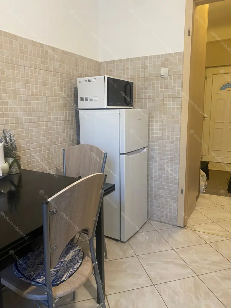 Kiadó albérlet 190000 Ft/hó áron: Budapest, III. kerület  Raktár utca. Mérete: 35 nm, 1 szobás | Alberlet.hu - 6651427