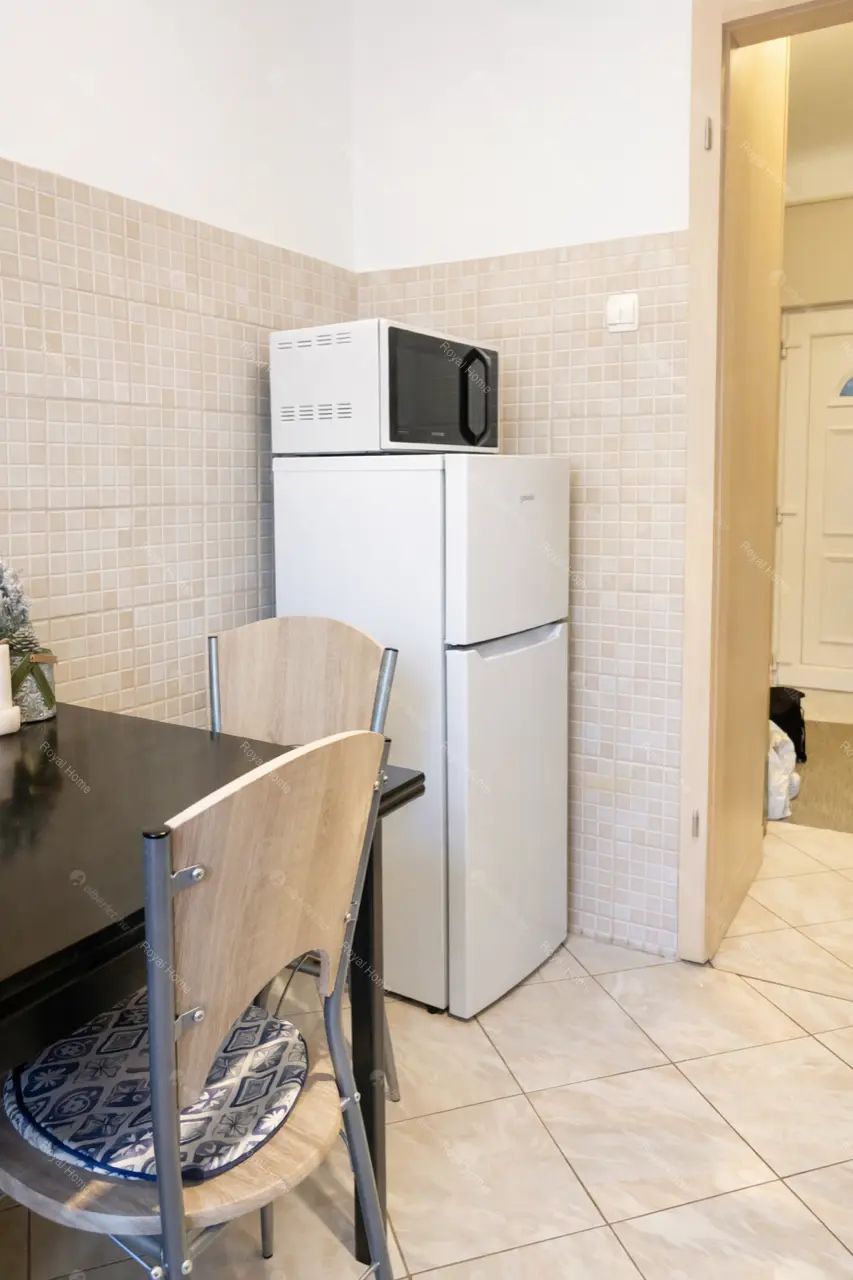 Kiadó albérlet 190000 Ft/hó áron: Budapest, III. kerület  Raktár utca. Mérete: 35 nm, 1 szobás | Alberlet.hu - 6653295