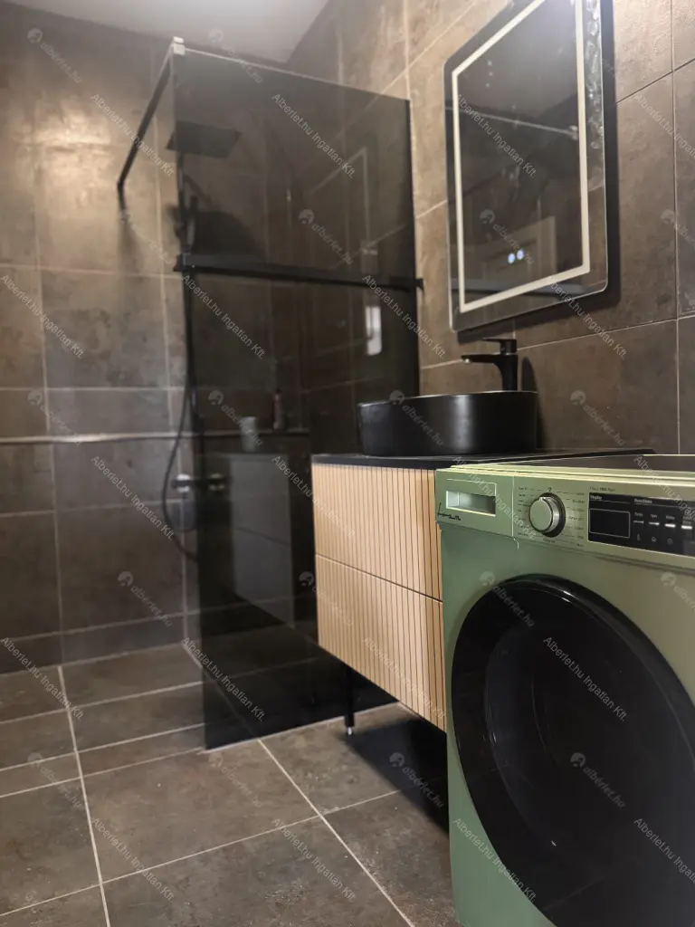 Kiadó albérlet 450000 Ft/hó áron: Budapest, III. kerület  Remetehegyi út. Mérete: 72 nm, 2 szobás | Alberlet.hu - 6701325