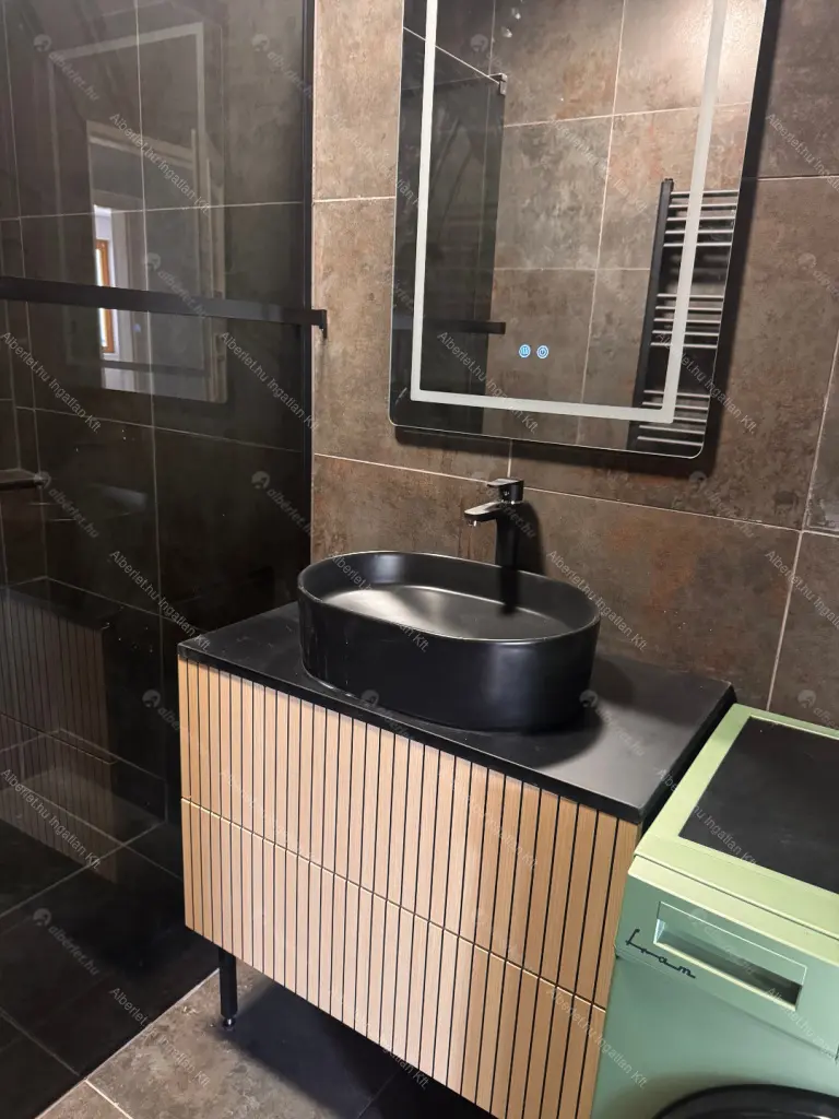 Kiadó albérlet 450000 Ft/hó áron: Budapest, III. kerület  Remetehegyi út. Mérete: 72 nm, 2 szobás | Alberlet.hu - 6701327