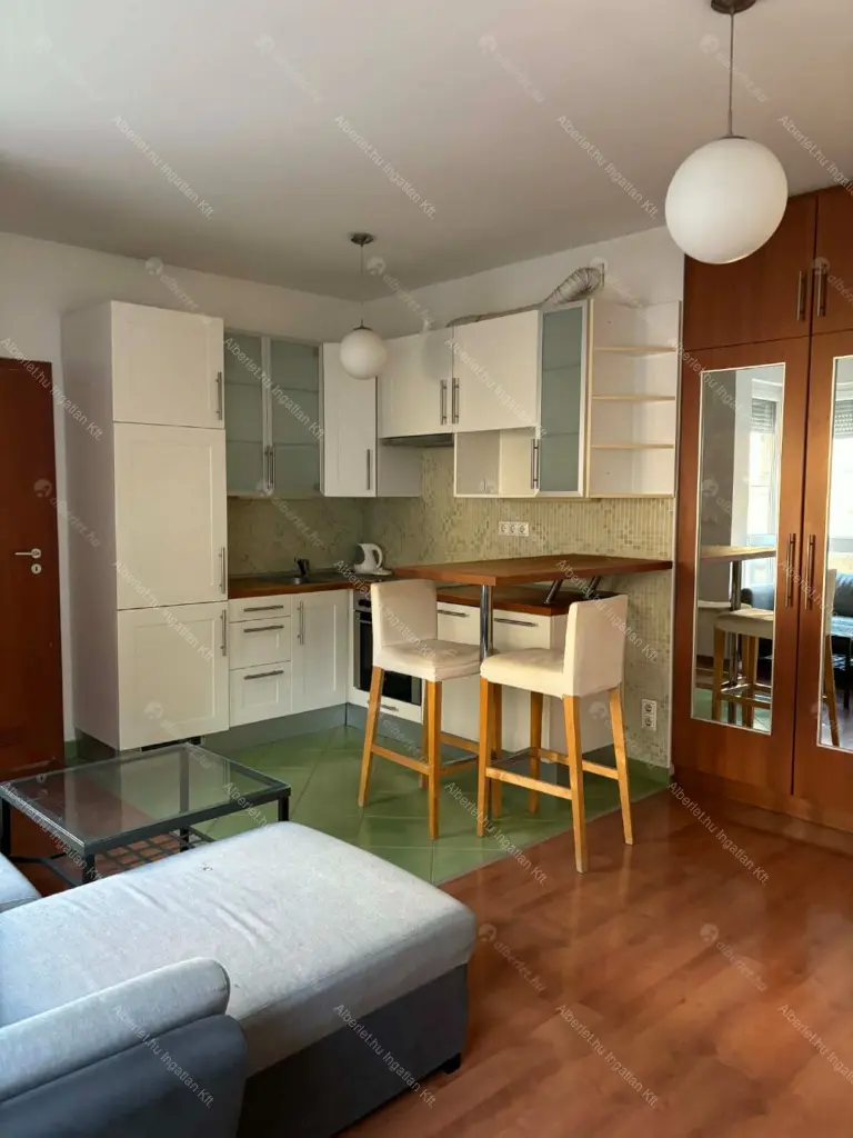 Kiadó albérlet 240000 Ft/hó áron: Budapest, III. kerület  Selmeci utca. Mérete: 39 nm, 2 szobás | Alberlet.hu - 6692429