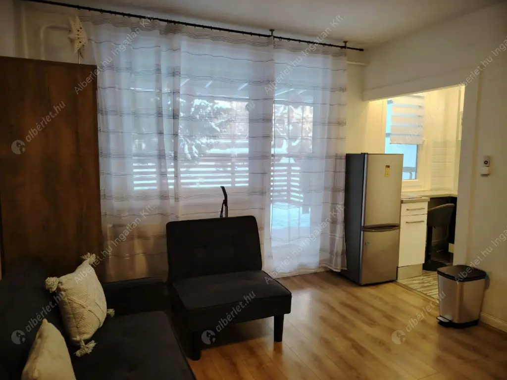 Kiadó albérlet 215000 Ft/hó áron: Budapest, III. kerület  Silvanus sétány. Mérete: 30 nm, 1 szobás | Alberlet.hu - 6617867