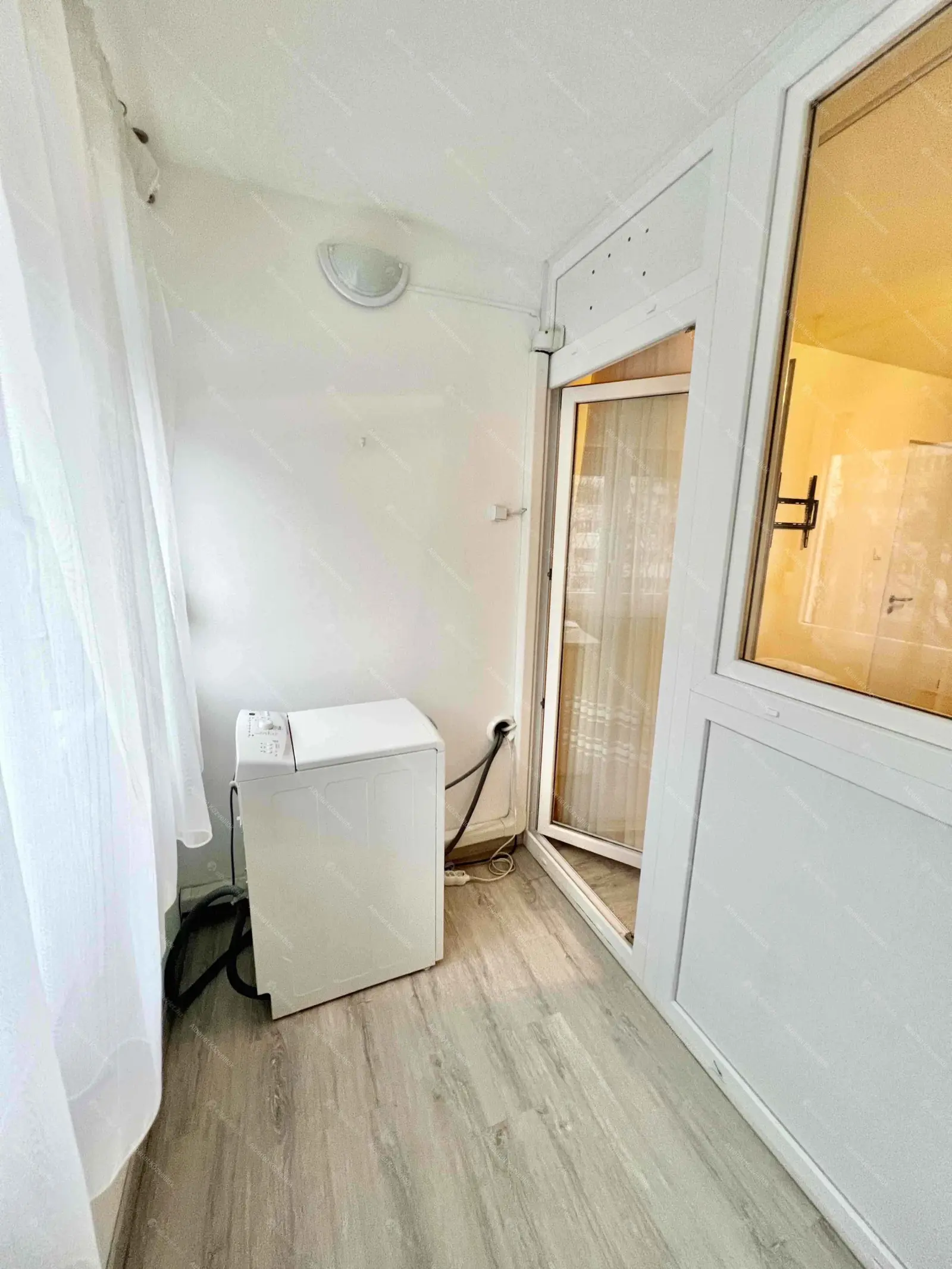 Kiadó albérlet 220000 Ft/hó áron: Budapest, III. kerület  Solymár utca. Mérete: 48 nm, 2 szobás | Alberlet.hu - 6642830