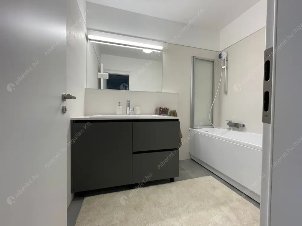 Kiadó albérlet 480000 Ft/hó áron: Budapest, III. kerület  Szent István utca. Mérete: 80 nm, 2 szobás | Alberlet.hu - 6568824