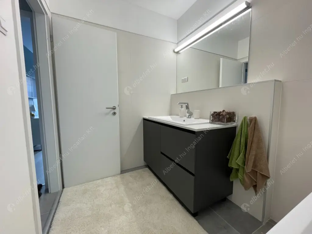 Kiadó albérlet 450000 Ft/hó áron: Budapest, III. kerület  Szent István utca. Mérete: 80 nm, 2 szobás | Alberlet.hu - 6597490