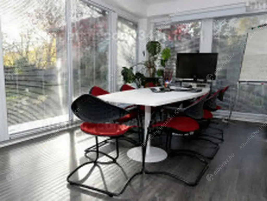 Kiadó albérlet 990000 Ft/hó áron: Budapest, III. kerület  Szentendrei út. Mérete: 200 nm, 8 szobás | Alberlet.hu - 6580488