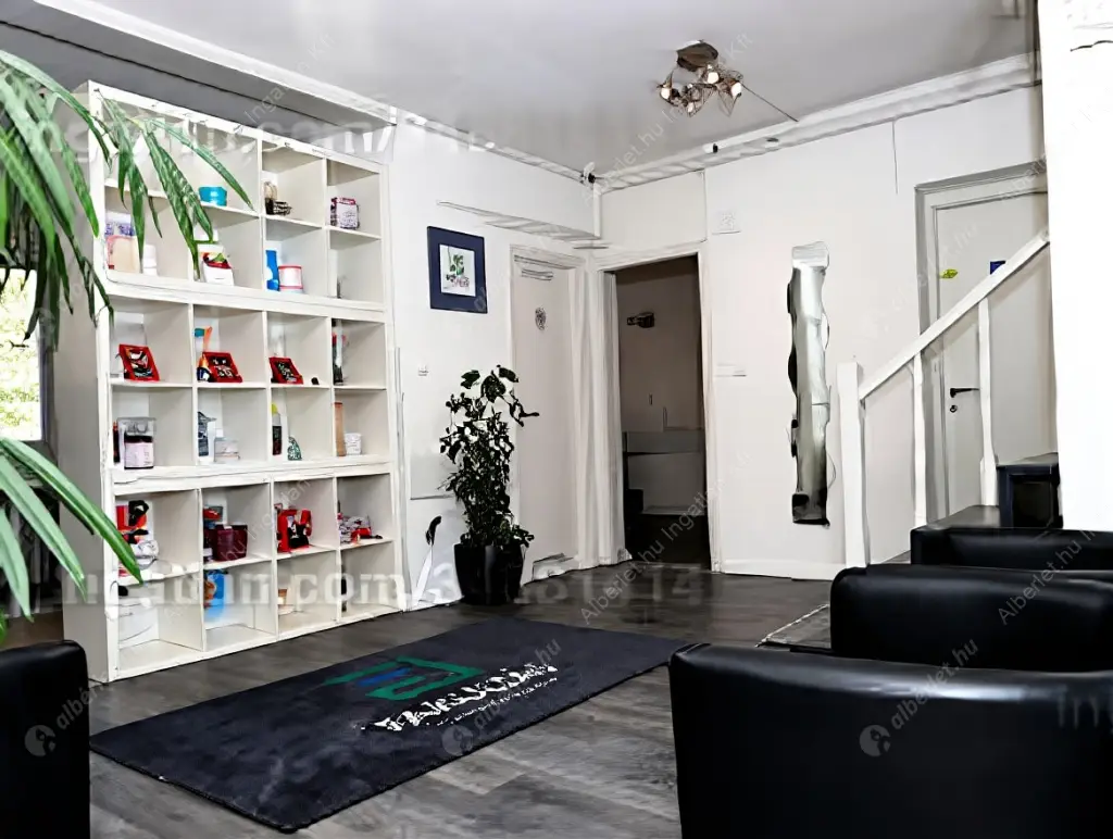 Kiadó albérlet 990000 Ft/hó áron: Budapest, III. kerület  Szentendrei út. Mérete: 200 nm, 8 szobás | Alberlet.hu - 6580491