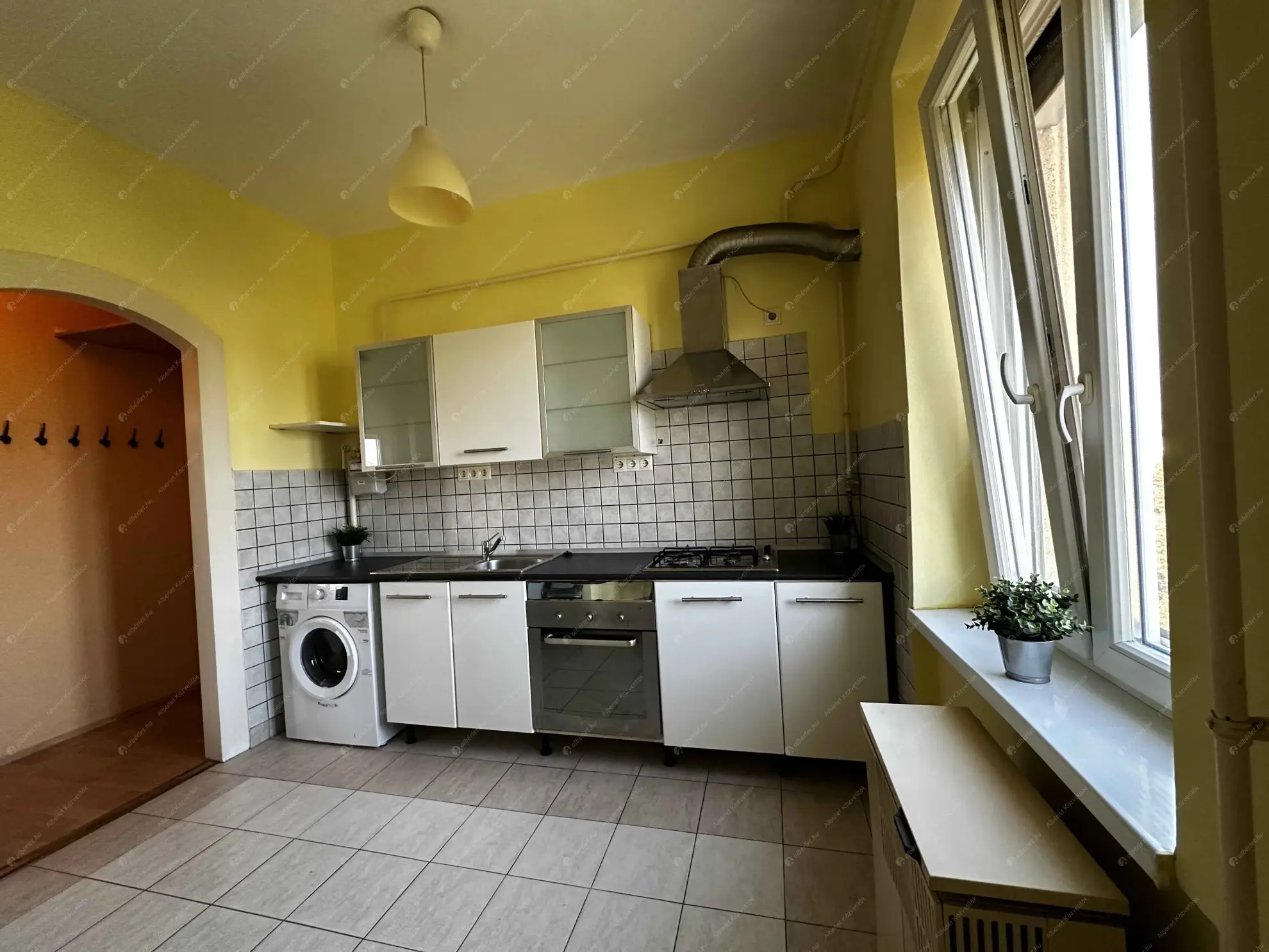 Kiadó albérlet 170000 Ft/hó áron: Budapest, III. kerület  Szentendrei út. Mérete: 37 nm, 1 szobás | Alberlet.hu - 6609281