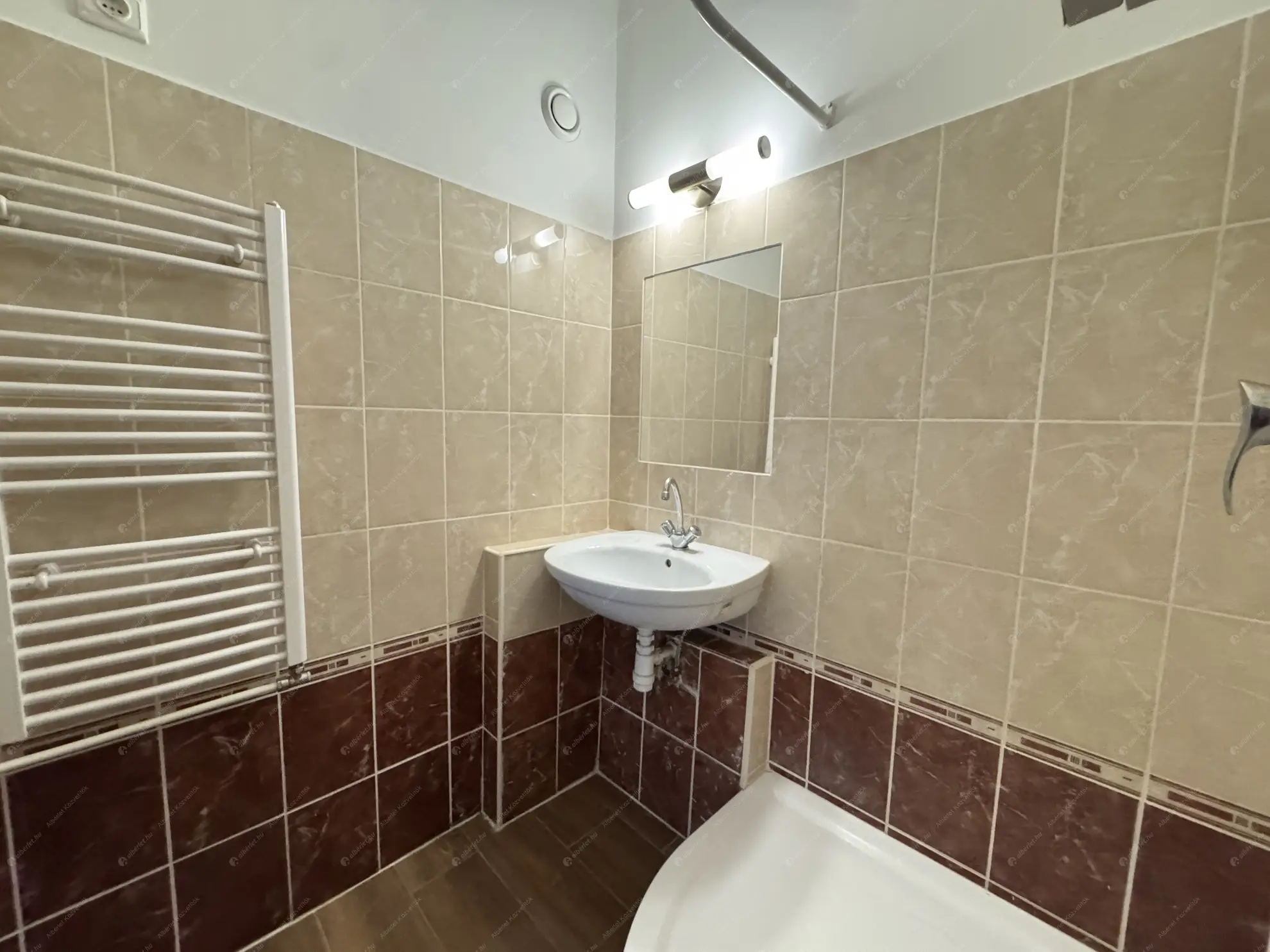 Kiadó albérlet 230000 Ft/hó áron: Budapest, III. kerület  Szentendrei út. Mérete: 51 nm, 2 szobás | Alberlet.hu - 6553612