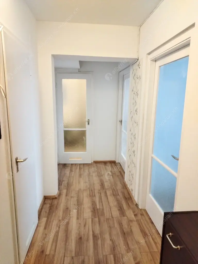 Kiadó albérlet 220000 Ft/hó áron: Budapest, III. kerület  Szentendrei út. Mérete: 52 nm, 2 szobás | Alberlet.hu - 6550946