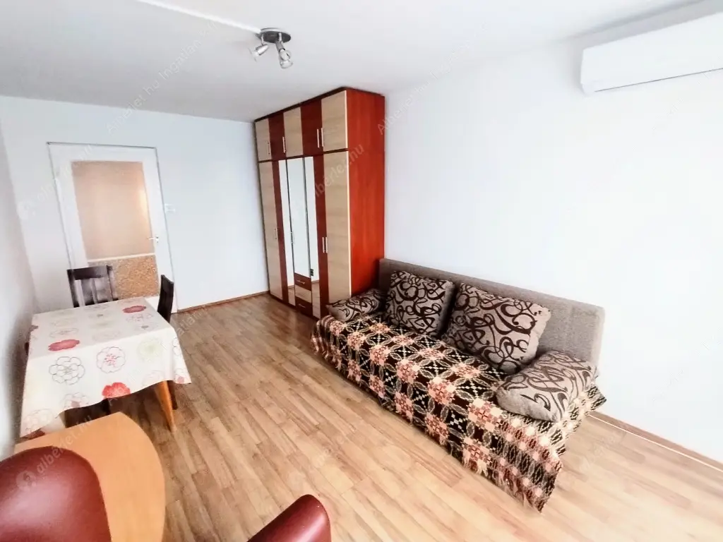 Kiadó albérlet 220000 Ft/hó áron: Budapest, III. kerület  Szentendrei út. Mérete: 52 nm, 2 szobás | Alberlet.hu - 6550958