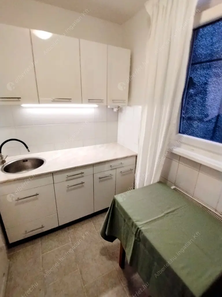 Kiadó albérlet 220000 Ft/hó áron: Budapest, III. kerület  Szentendrei út. Mérete: 52 nm, 2 szobás | Alberlet.hu - 6550960