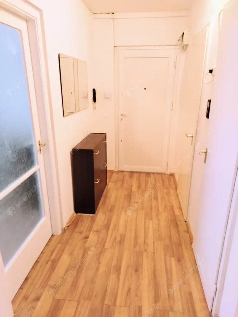 Kiadó albérlet 220000 Ft/hó áron: Budapest, III. kerület  Szentendrei út. Mérete: 52 nm, 2 szobás | Alberlet.hu - 6550969