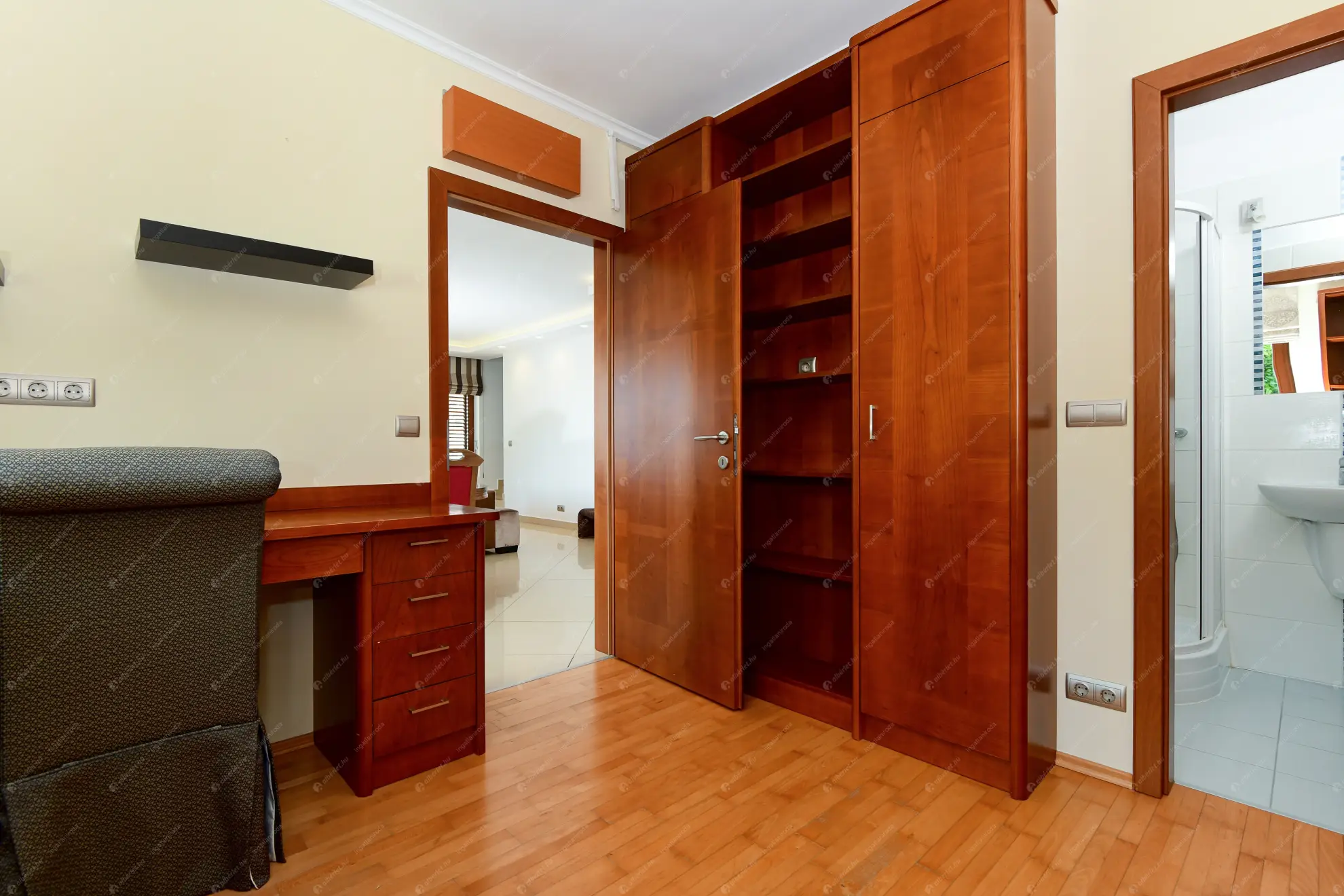 Kiadó albérlet 500000 Ft/hó áron: Budapest, III. kerület  Szépvölgyi út. Mérete: 114 nm, 3 szobás | Alberlet.hu - 6553880